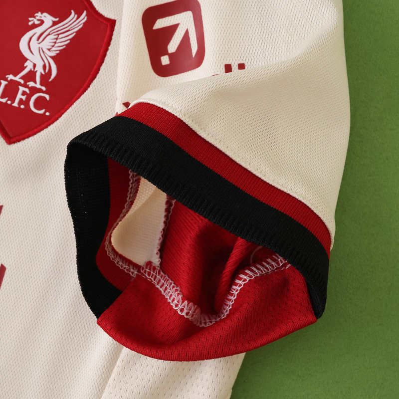 Liverpool Away Jersey 2025/26 - CHAMPIONS 24/25 & Gold Trophy