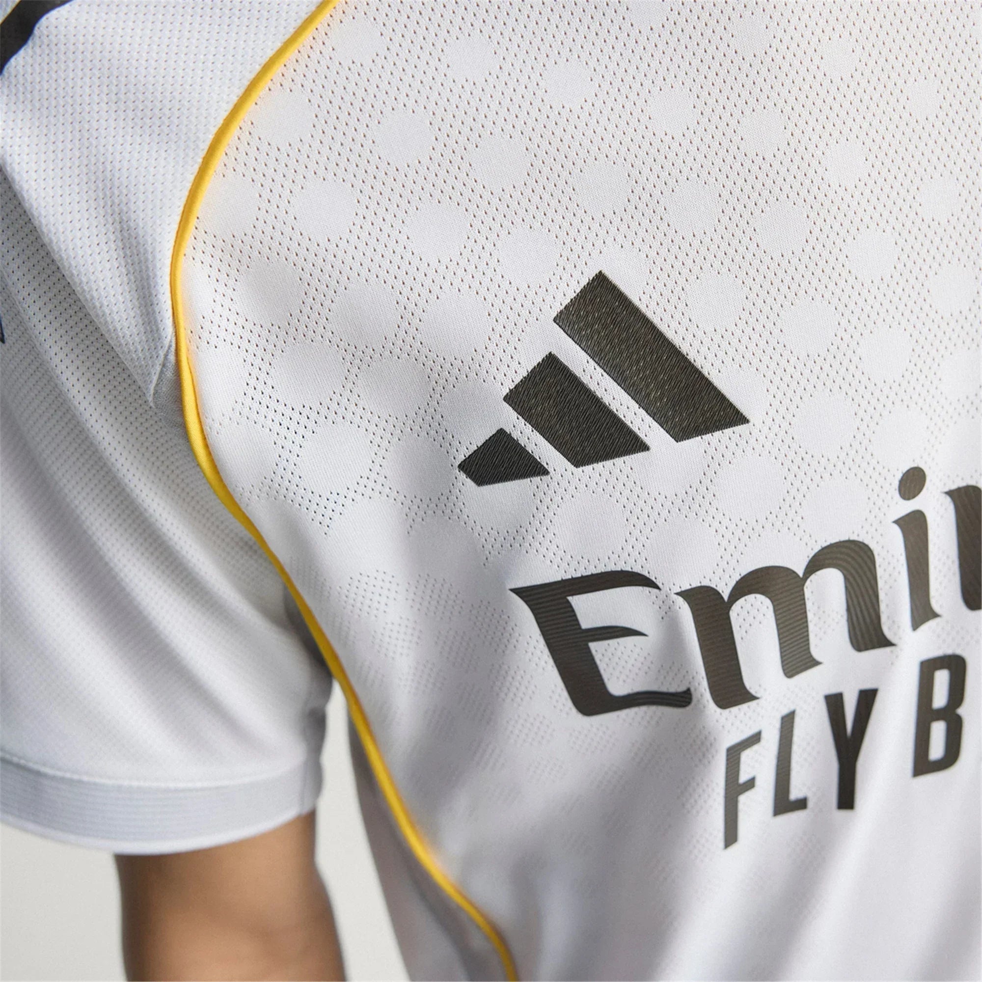 Real Madrid 25/26 I Home Jersey - Player Version